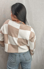 Load image into Gallery viewer, Collete beige light cropped sweater
